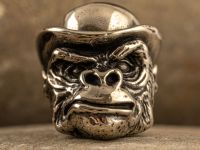 Бусина для темляка Горилла в шляпе, мельхиор