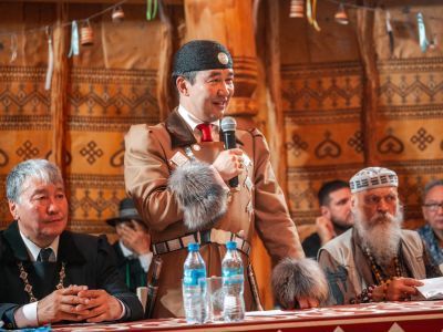 Айсен Николаев выступил на конференции, посвященной древнетюркской письменности