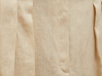 Шорты-бермуды с защипами