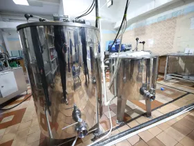 Глава Якутии встретился с семьей предпринимателей из Нижнеколымского района