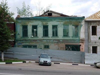 Дом жилой с магазином