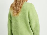 Джемпер свободного силуэта с объемными рукавами