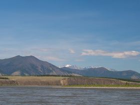 Река Индигирка. Через Ущелье Восторга и Восхищения! Маршрут: п.Усть-Нера - с.Хонуу