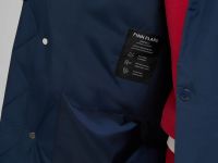 Утепленное пальто с воротником-стойкой