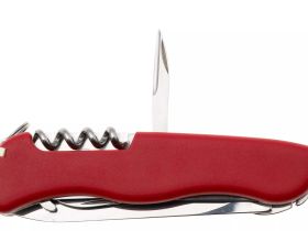 Нож перочинный Victorinox Outrider 0.8513, сталь X50CrMoV15, рукоять нейлон, красный
