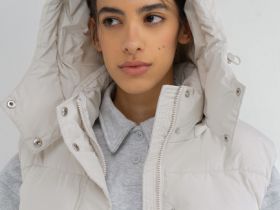 Утеплённый жилет с капюшоном, Бежевый