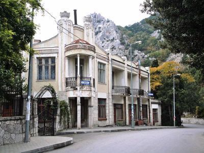 Вилла «Большой Богдан» Н.Н.Богданова (архитектор Я.П.Семенов)