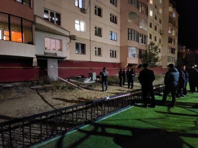 Власти Якутска окажут помощь семьям детей, пострадавших от обрушения бетонной плиты