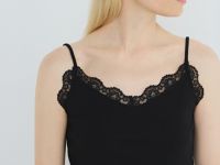 Топ в рубчик с декором из кружева, Черный