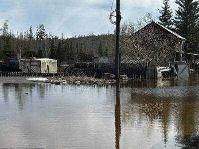 40 дворов и 4 дома остаются подтопленными в Мирнинском районе