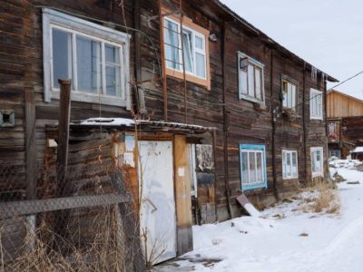 В Якутии пять аварийных домов не включили в программу переселения