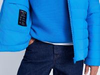 Утепленная стеганая куртка с воротником-стойкой