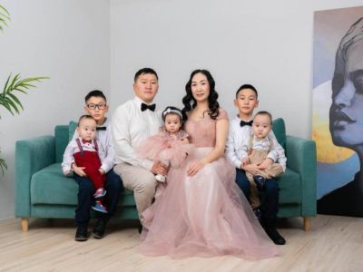 В Якутии семья с тройняшками благодаря единовременной выплате приобрела дом