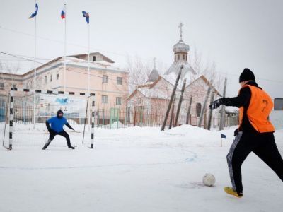 В Якутии прошел турнир по зимнему футболу среди осужденных