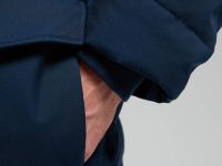 Утепленное пальто с накладными карманами