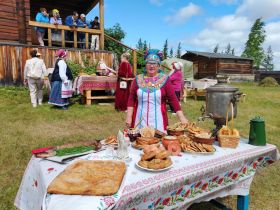 Фестиваль хороводных песен и русских плясок провели в селе Еланка Хангаласского улуса