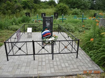 Могила лейтенанта Васяева, погибшего в бою с фашистскими захватчиками