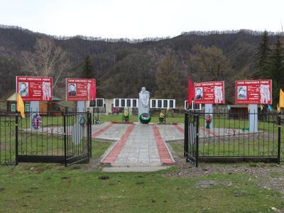 Обелиск героям-землякам, погибшим в Великой Отечественной войне