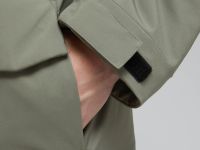 Утепленная куртка с капюшоном