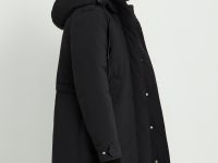 Пуховое пальто с капюшоном