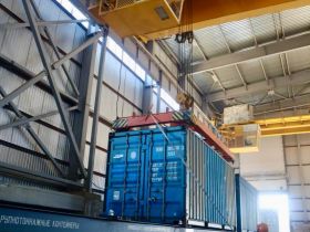 В Якутию из Беларуси доставили первый прямой контейнерный груз