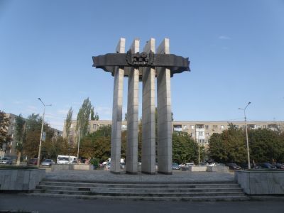 Памятник 40 лет Победы