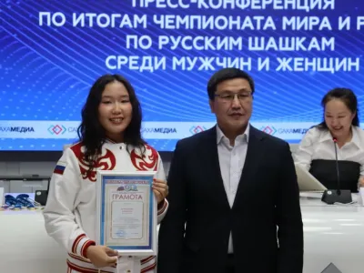 Якутских шашистов поздравили с победами на чемпионатах мира и России / Дьулустаан Сергеев   
