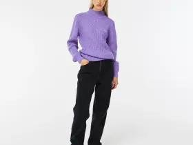 Женские джинсы Lacoste стандартного кроя