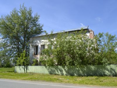 «Дом, в котором с конца 1852 г. находилось основанное декабристами  девичье приходское училище»