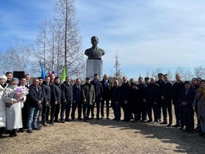 Память Платона Ойунского почтили в Таттинском улусе Якутии