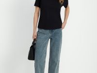 Футболка приталенного силуэта