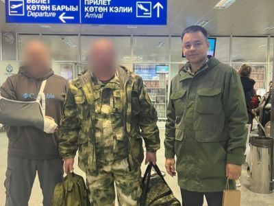 Иван Луцкан встретил бойца, прибывшего в Якутск из зоны СВО