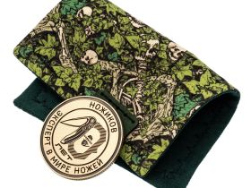 Хэнк Grey Raven "Черепа в траве"