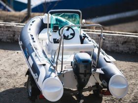 Лодка РИБ STORMLINE EXTRA 430