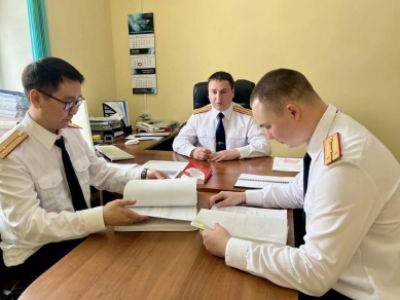 В Алдане руководитель муниципального учреждения и предприниматель обвиняются во взяточничестве