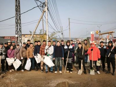 Общегородской субботник по уборке территорий провели в Якутске / Николай Борисов Якутск Якутск Республика Саха (Якутия)