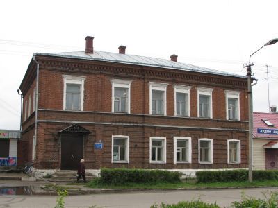 Жилой дом, 2-х этажный, кирпичный