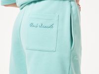 Женские шорты Lacoste свободного кроя