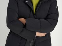 Пуховое полупальто со съемным капюшоном