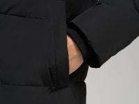 Утепленное пальто с воротником-стойкой