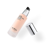 Увлажняющая тональная основа с сияющим финишем / Instamoisture Glow Foundation