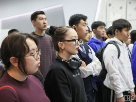 В Якутске открылась выставка, посвященная 100-летию Гавриила Чиряева