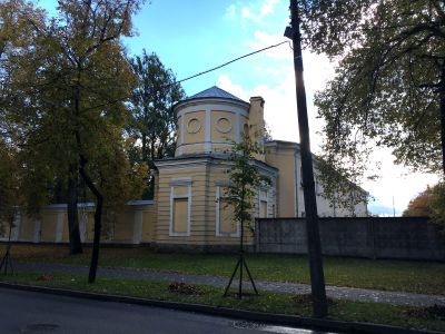 Корпус с башней (цейхгауз и канцелярия)