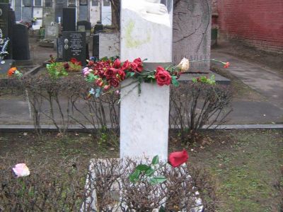 Надгробие Н.С.Аллилуевой