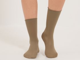 Носки Зелень, молочные/зеленые