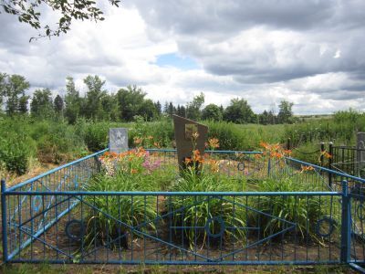 Братская могила воинов, погибших в 1943 г.