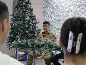 Участники Елки главы Якутии встретились с героями СВО и спортсменами