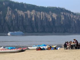 "Золотые Скалы реки Синяя". Синские, Ленские Столбы