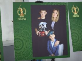 В Якутске открылась фотовыставка «Семьи героев»