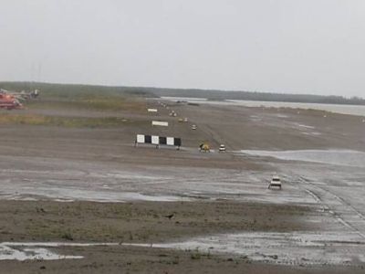 В Зырянке частично затопило взлетную полосу
